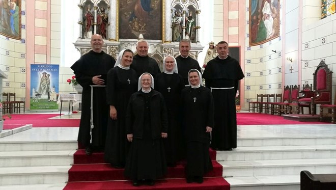 Proslava Duhovskog ponedjeljka i blagdana Marije Majke Crkve u Marijinom svetištu u Molvama